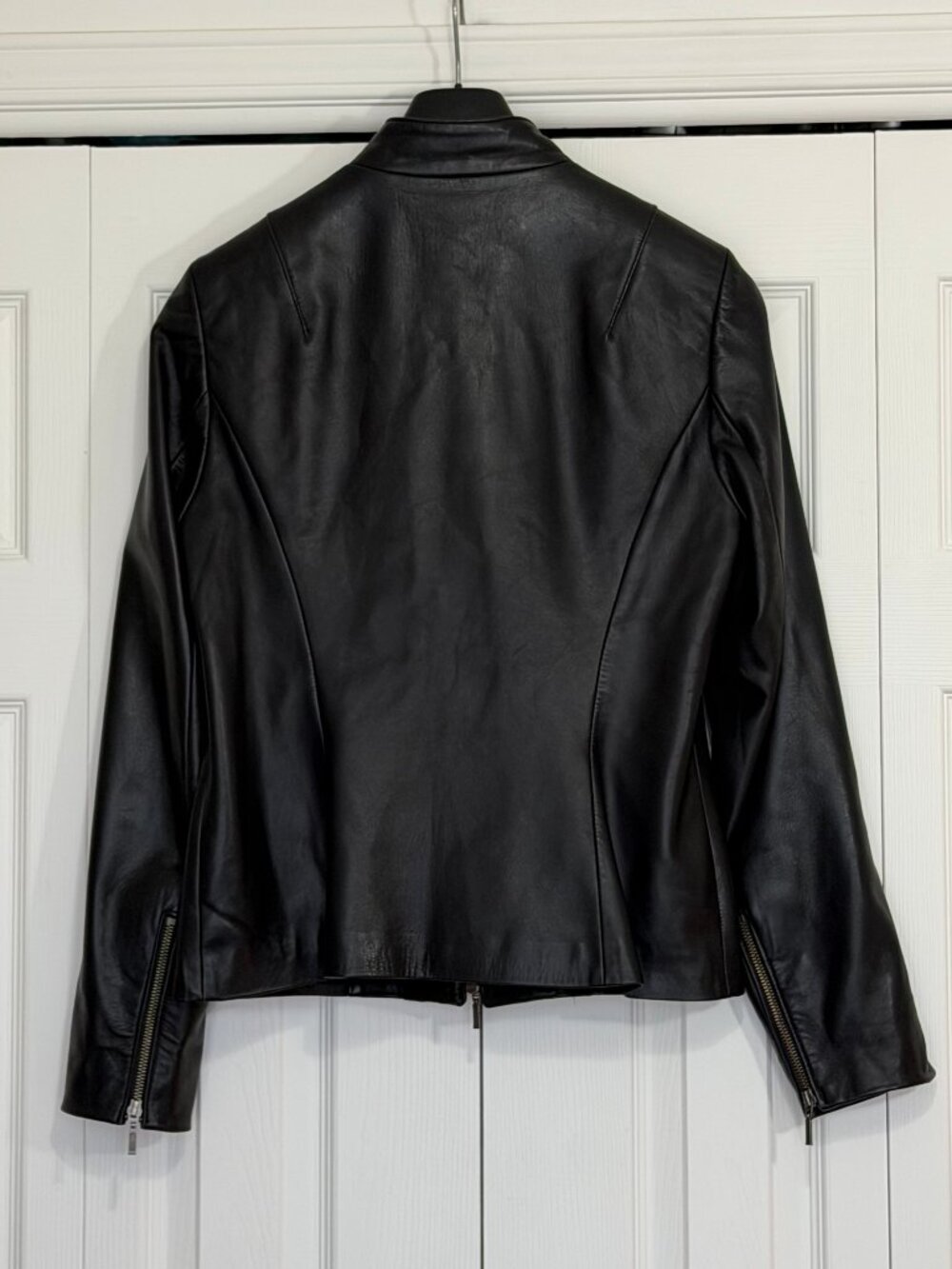 Danier Black Italian Leather Jacket- Made in Canada - Picture 2 of 12